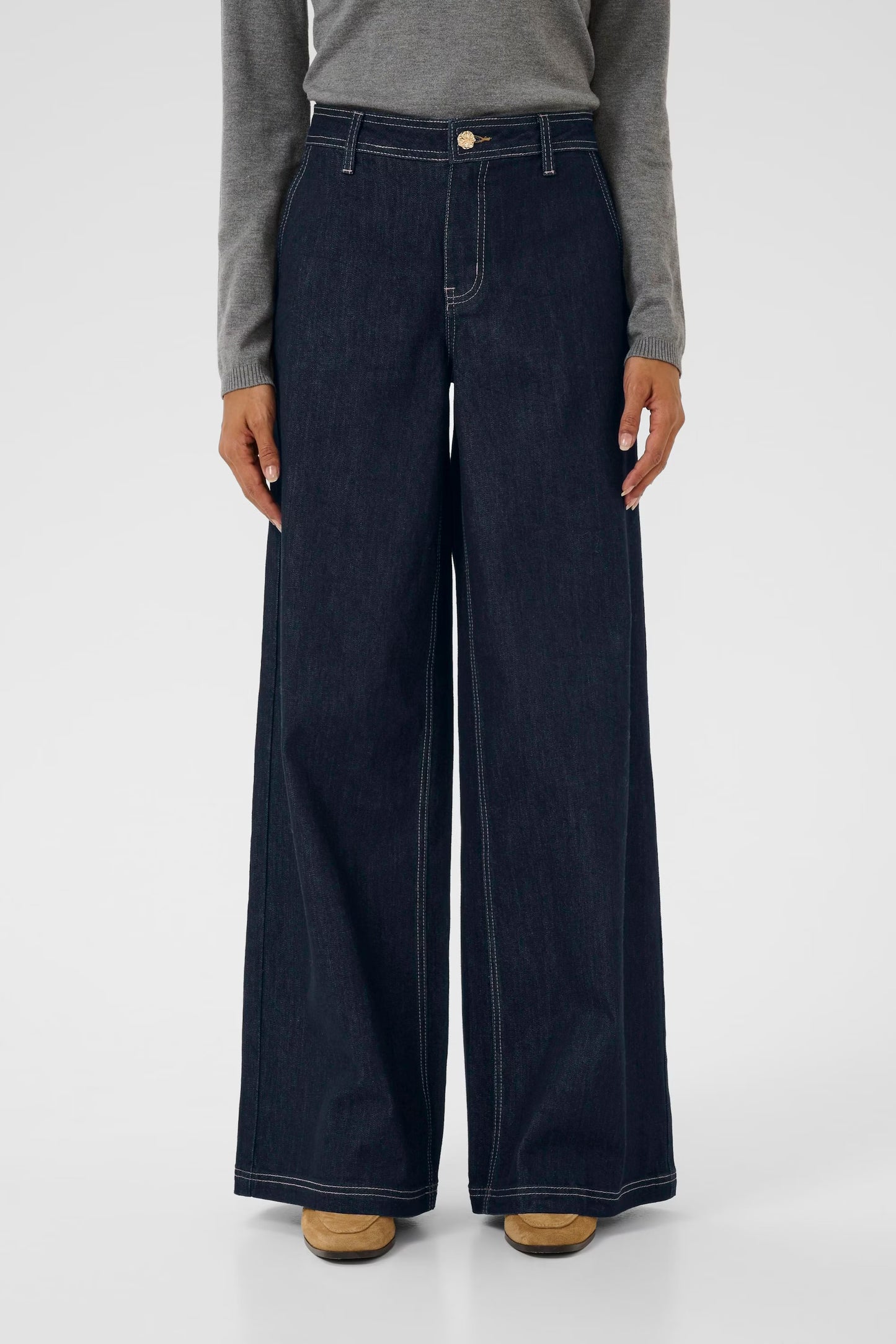 Bobbie Jeans, Culture