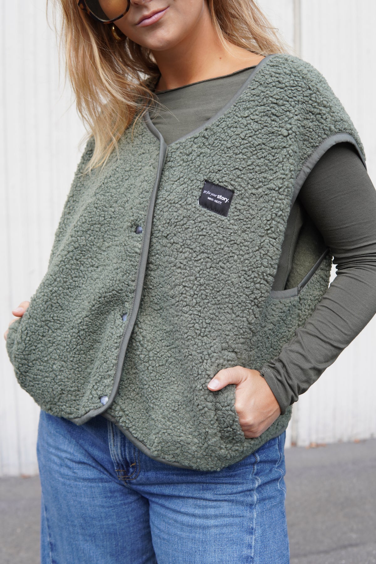 THE STORY Vest khaki