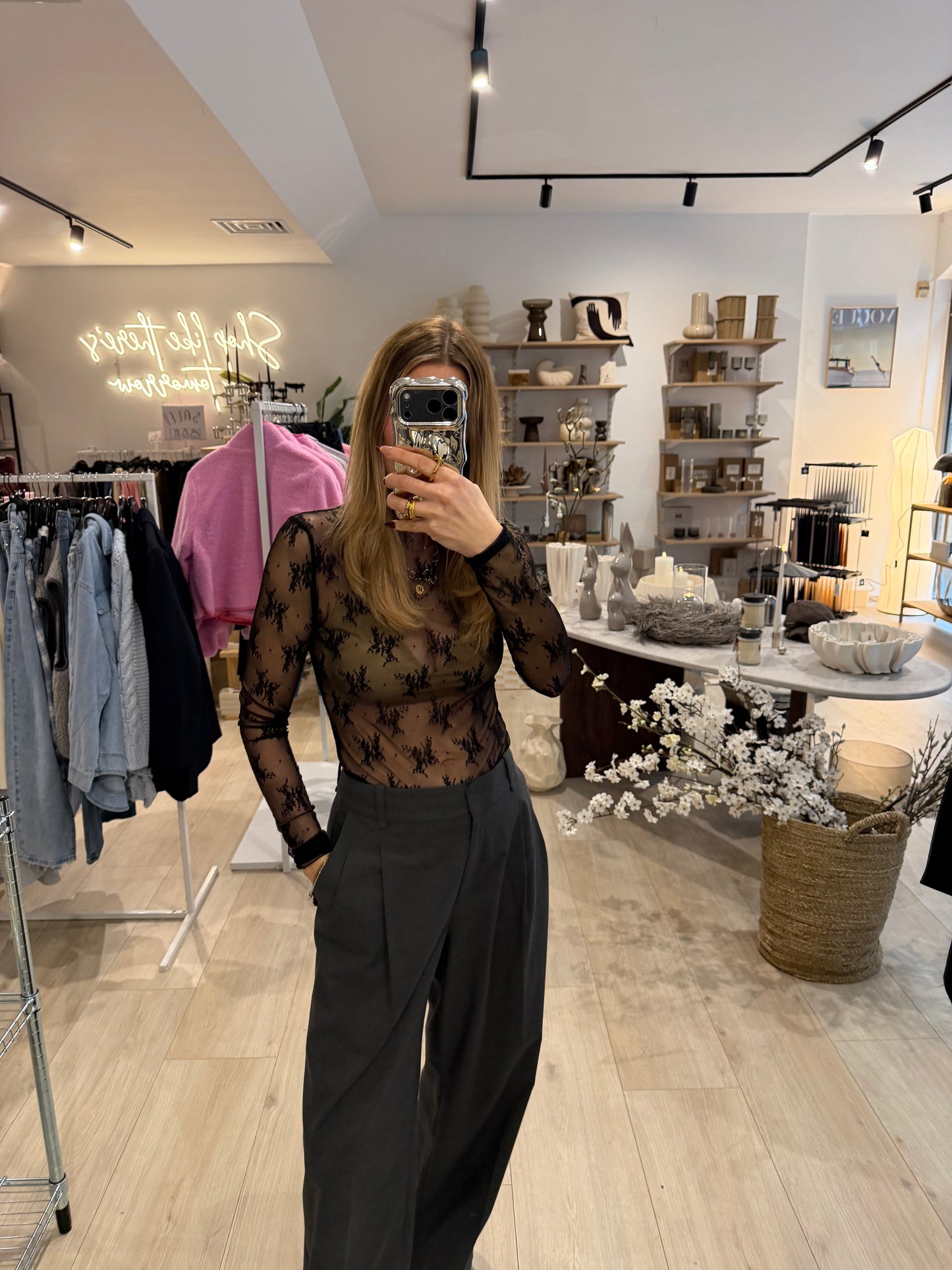 Spitzenshirt schwarz