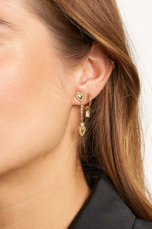 Minimalistische Creolen mit Stein