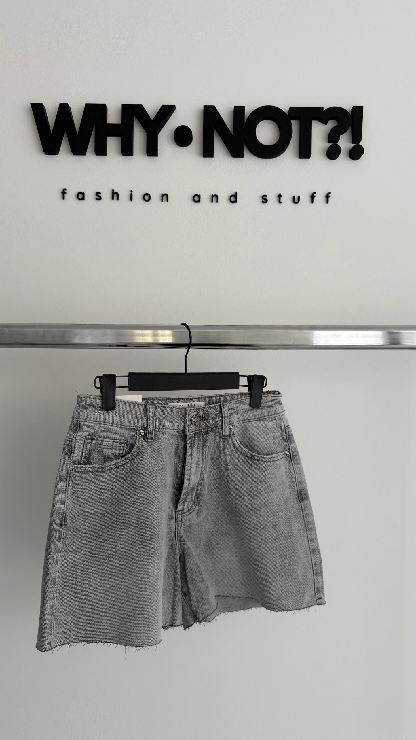 Shorts Guio Grau
