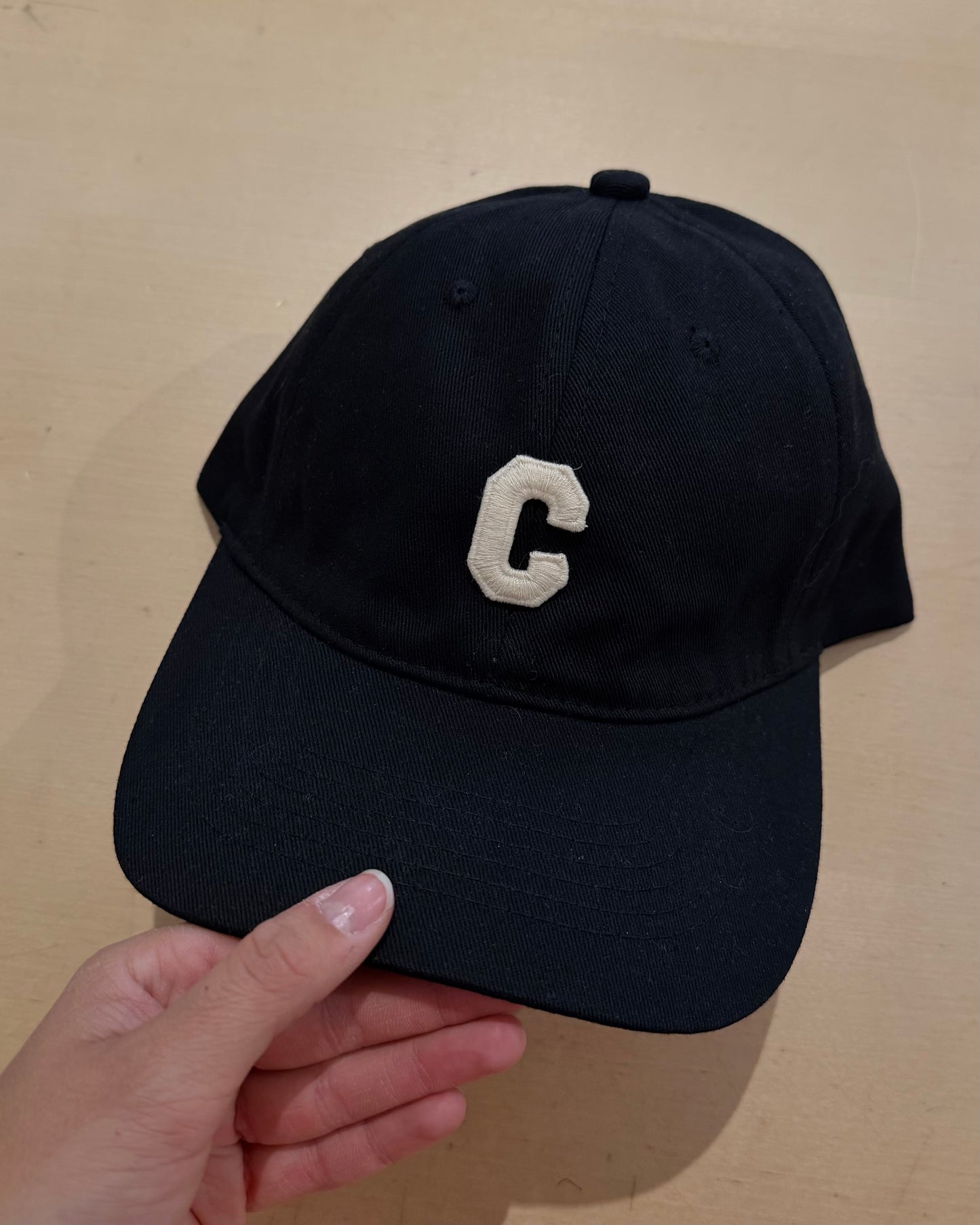 C Cap schwarz