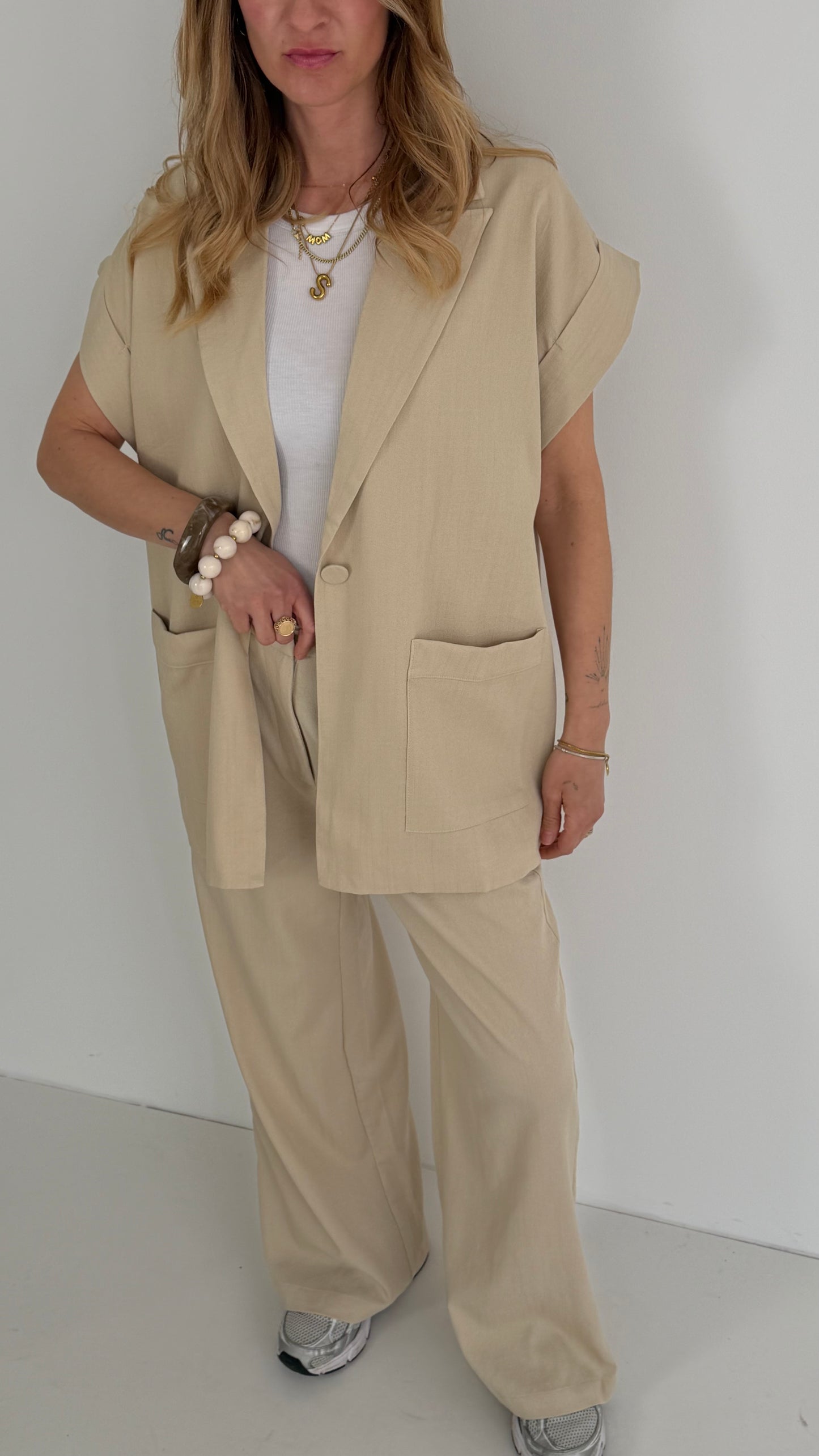 West Larie beige