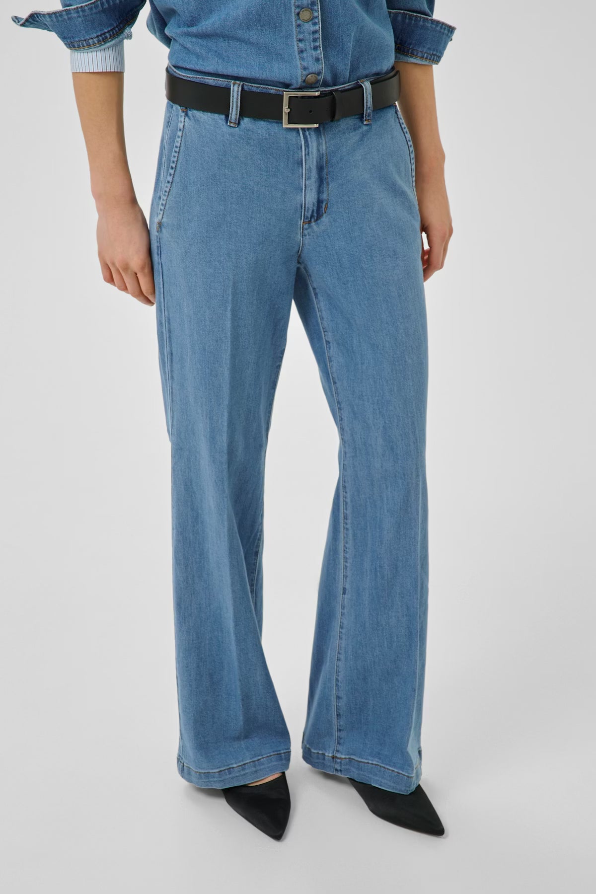 The Lara Pants, My Essential Wardrobe