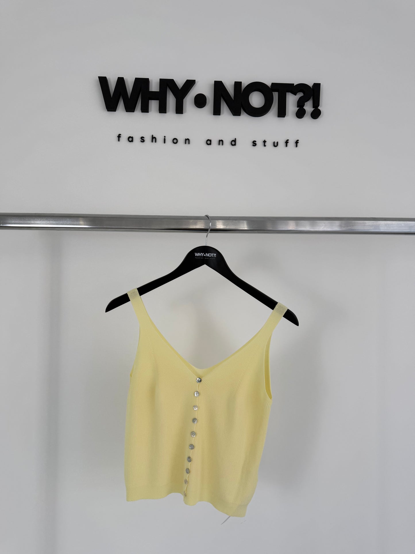 Top Butter yellow