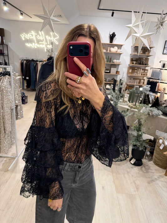 Shirt Clemency mit Volants schwarz