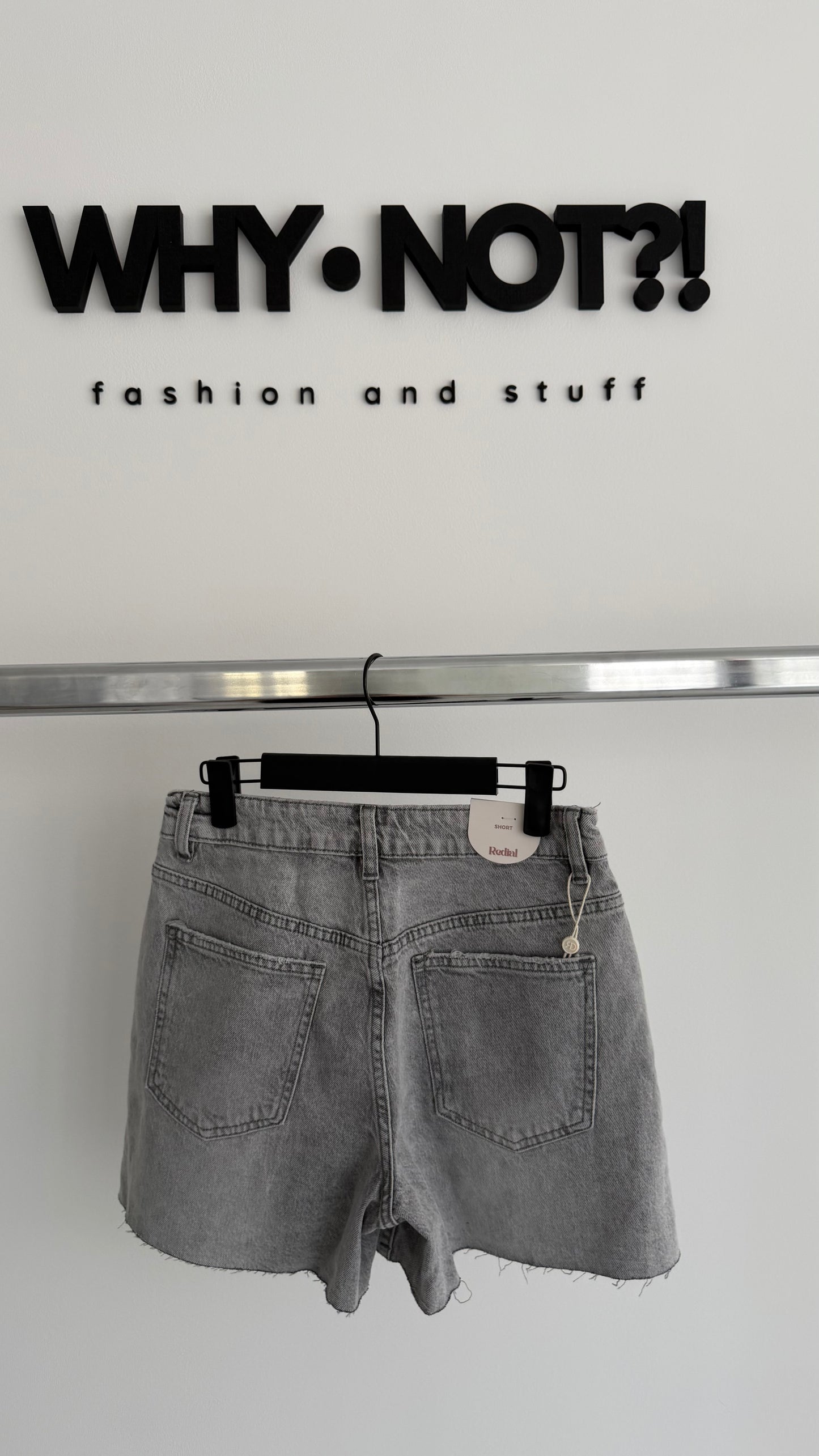 Shorts Guio Grau
