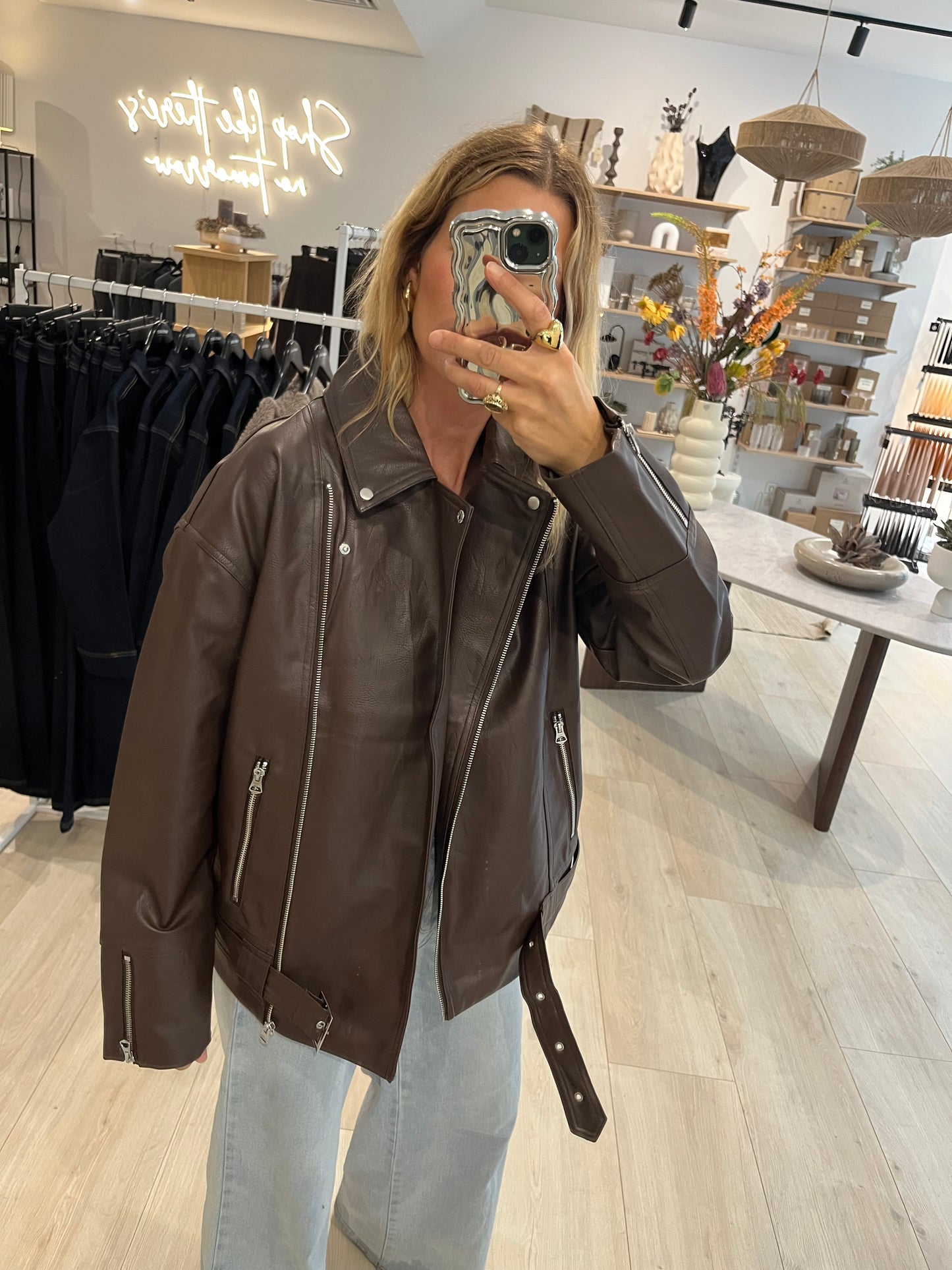 Jacke Mimbo, Culture
