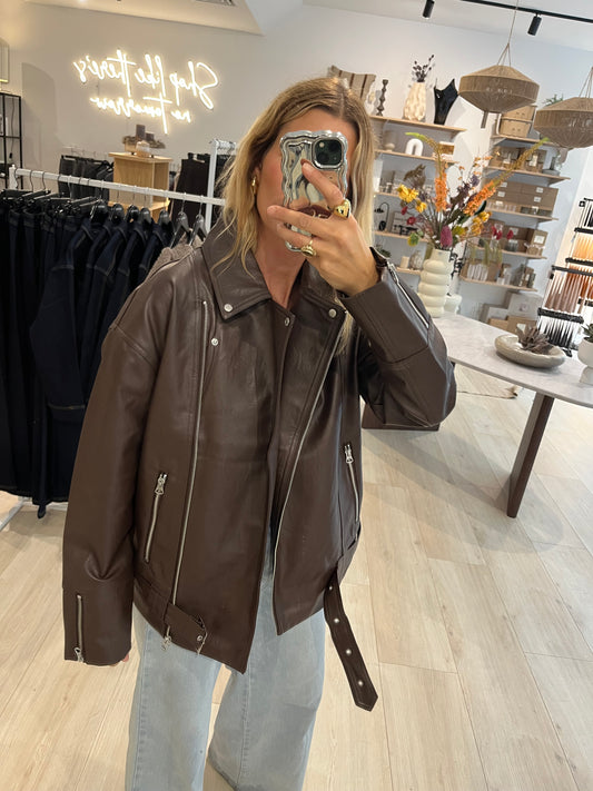 Jacke Mimbo, Culture