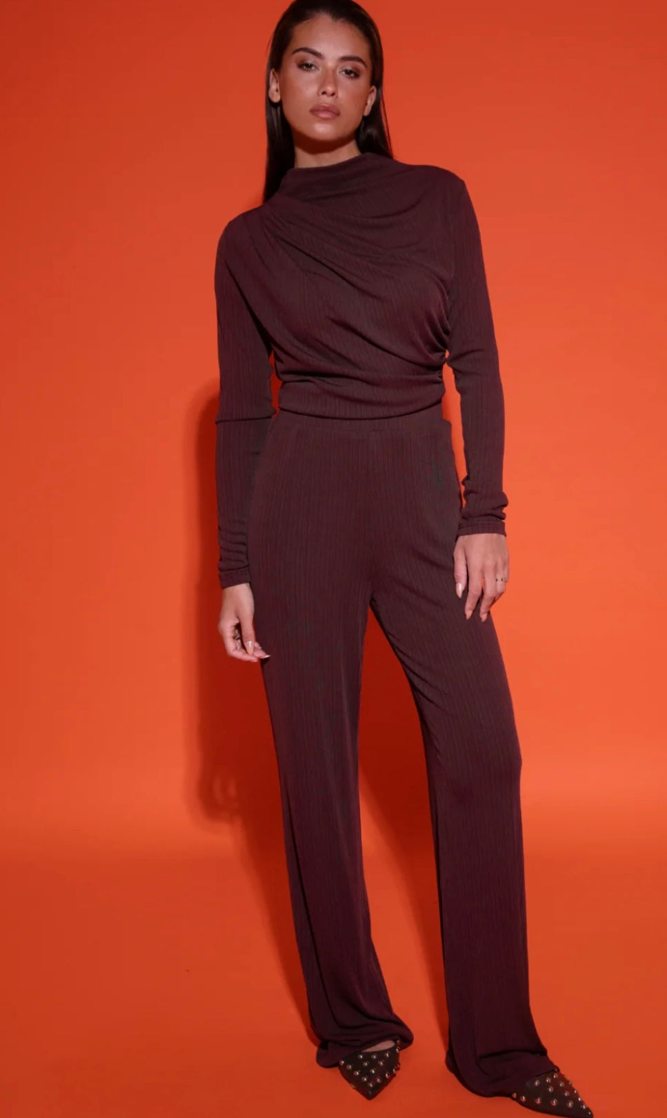 Hose Noa, Studio Amaya