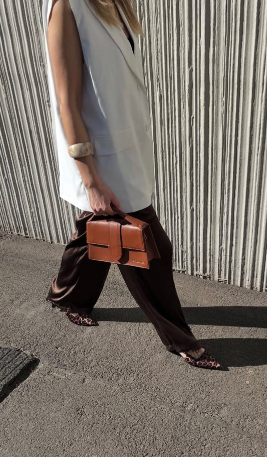 Satinhose braun extra lang