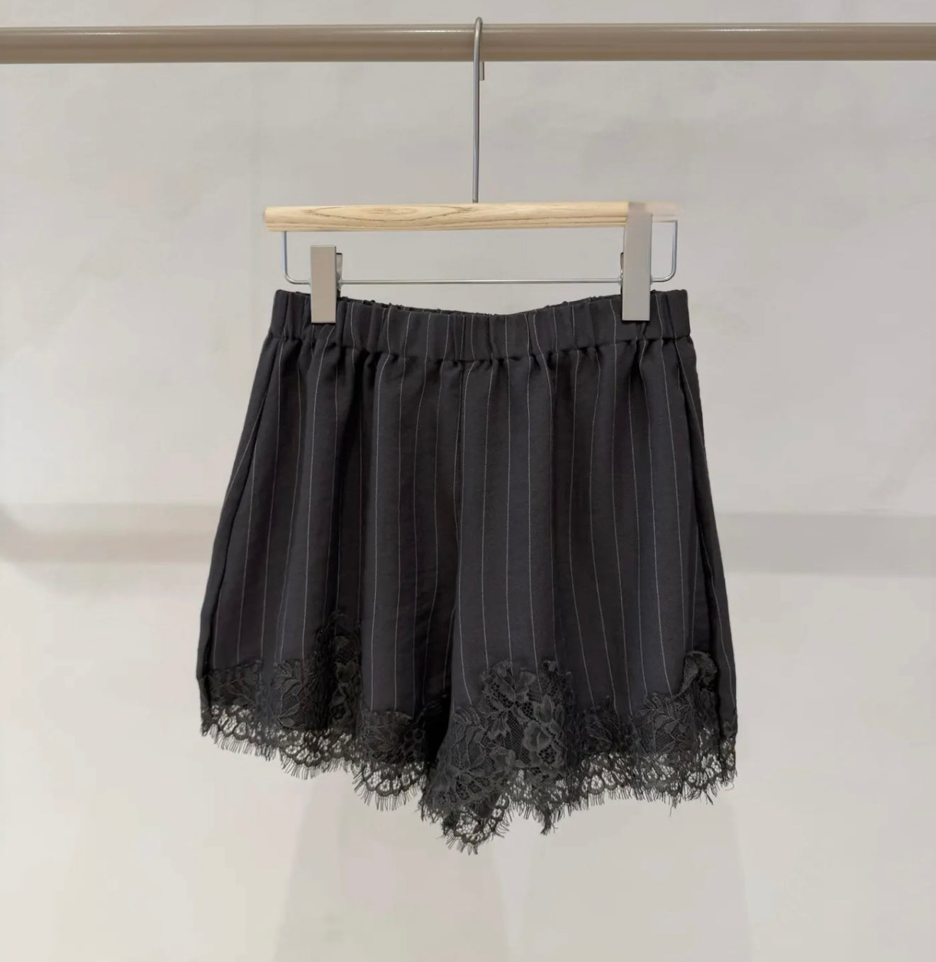 Shorts Belinda grau