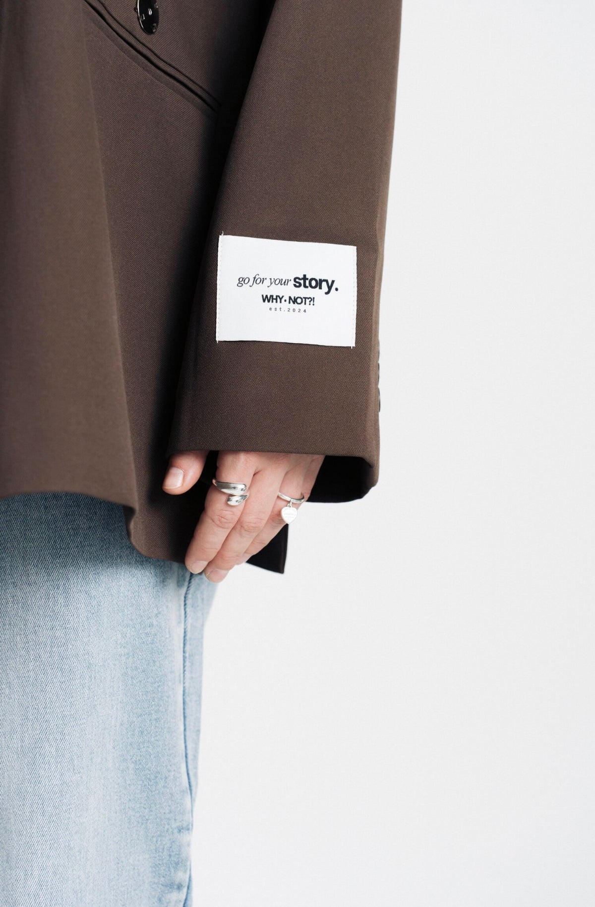 THE STATEMENT Braun Blazer
