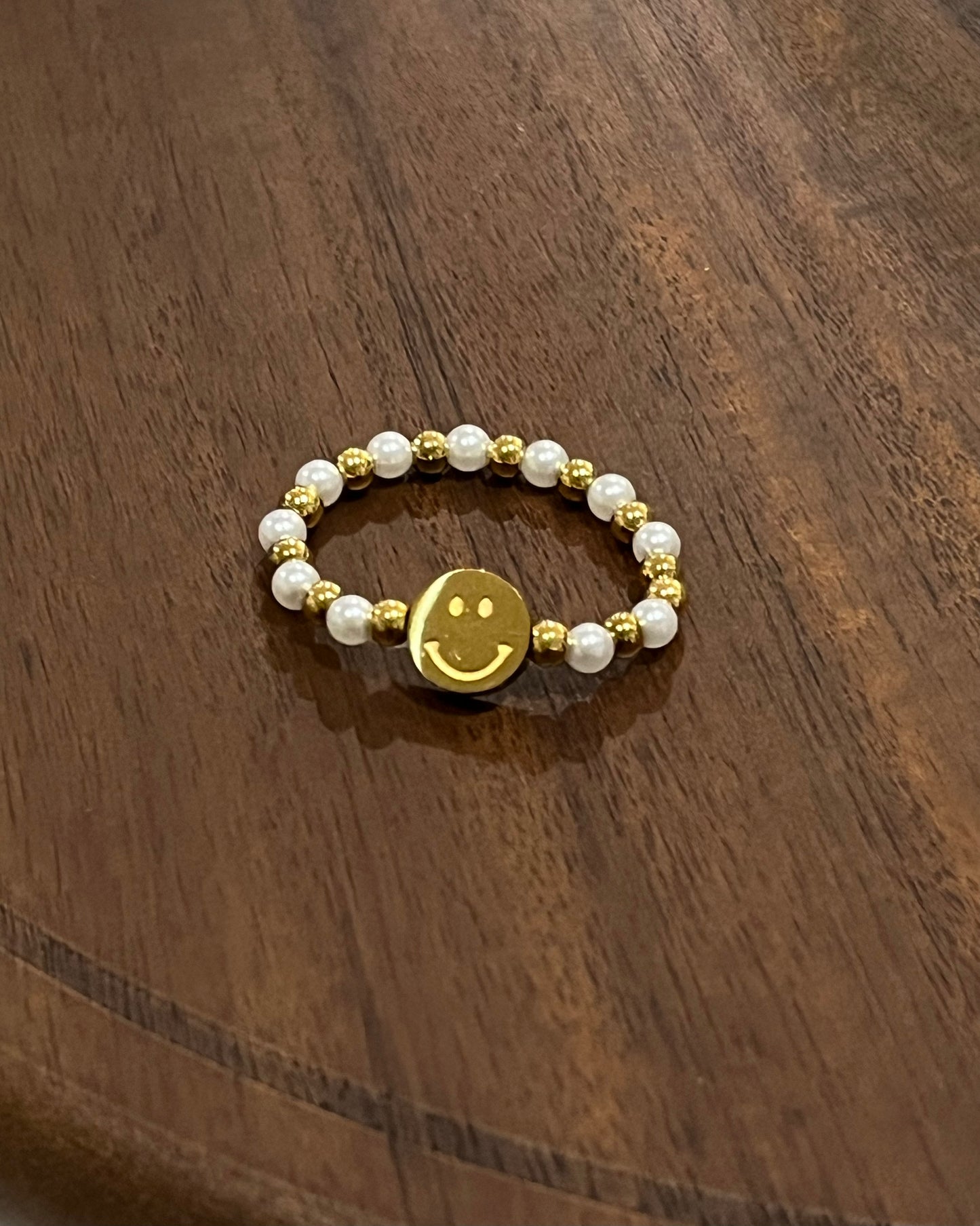 Smiley ring