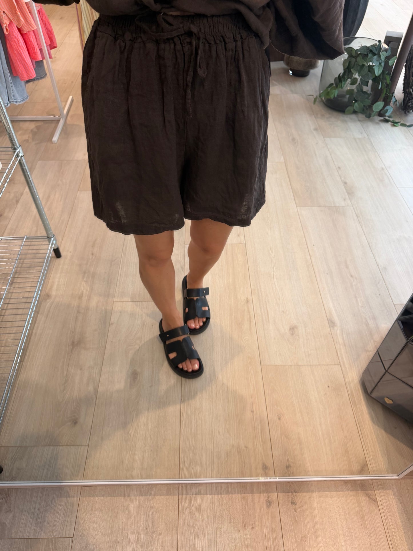 Leinenshorts braun