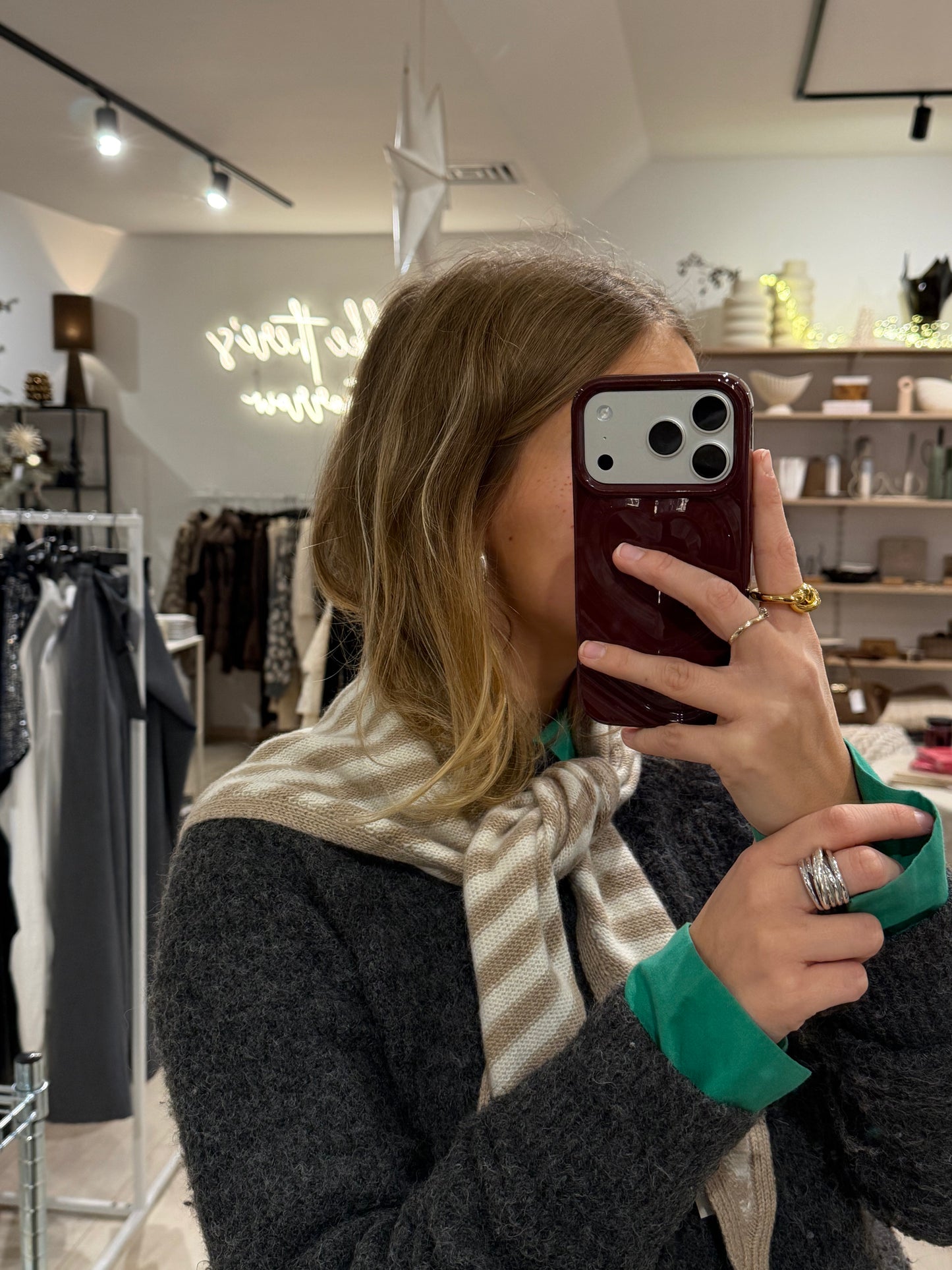 Dreieckstuch gestreift Beige und Weiß