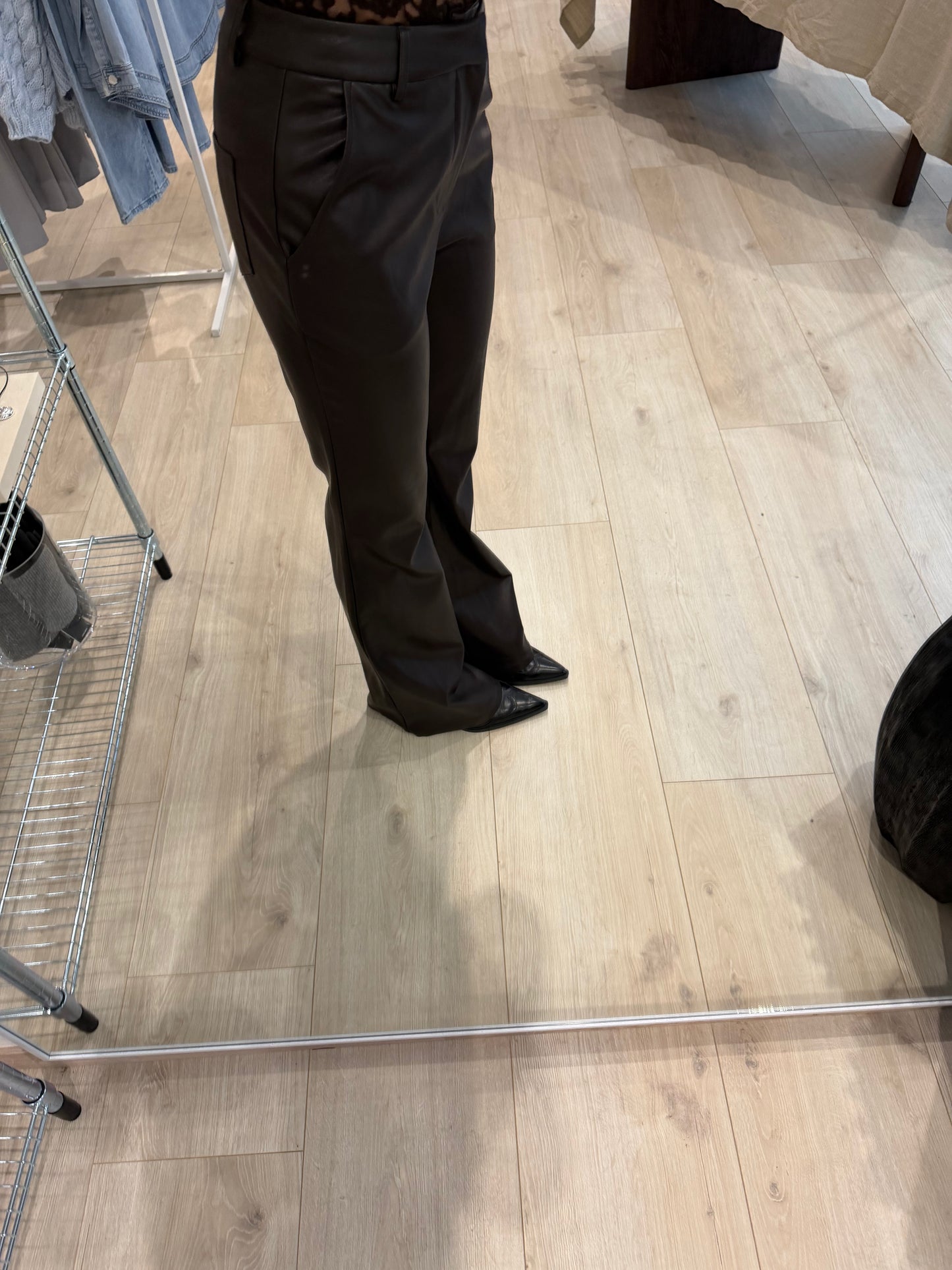 Flared Hose Triz braun