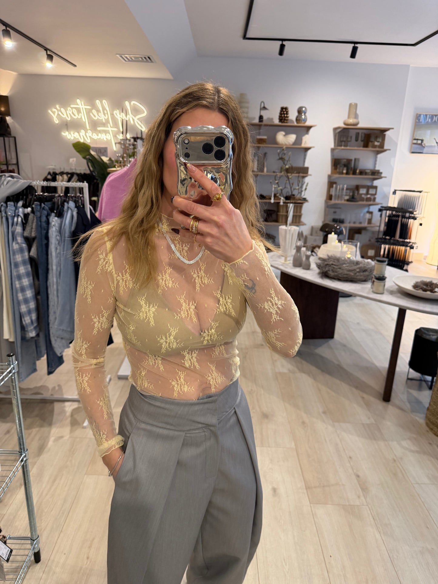 Spitzenshirt gelb