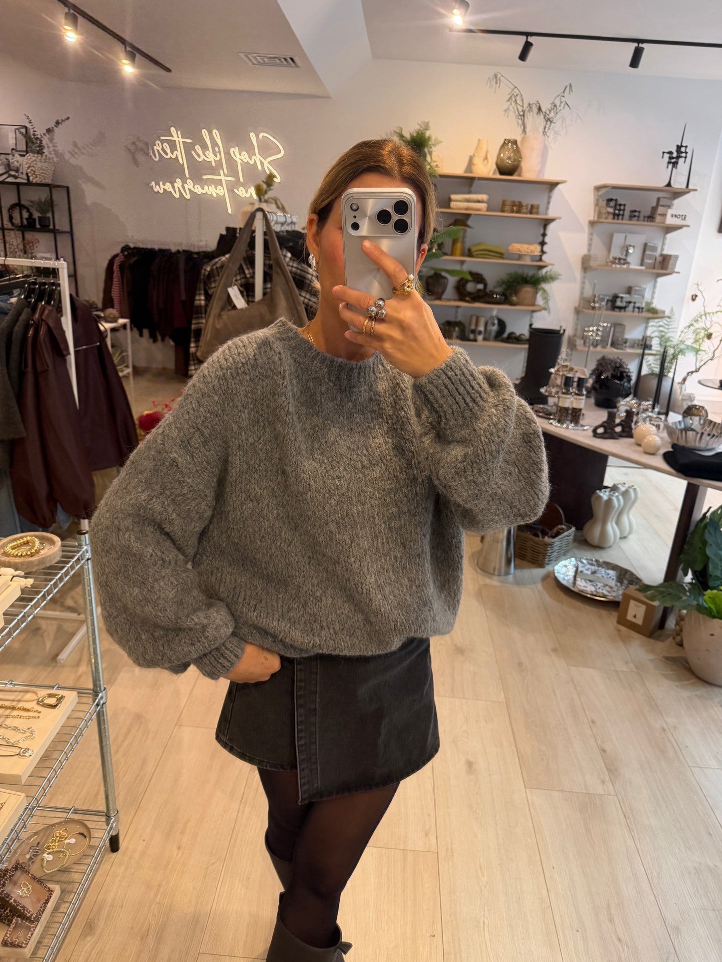 Pullover grau