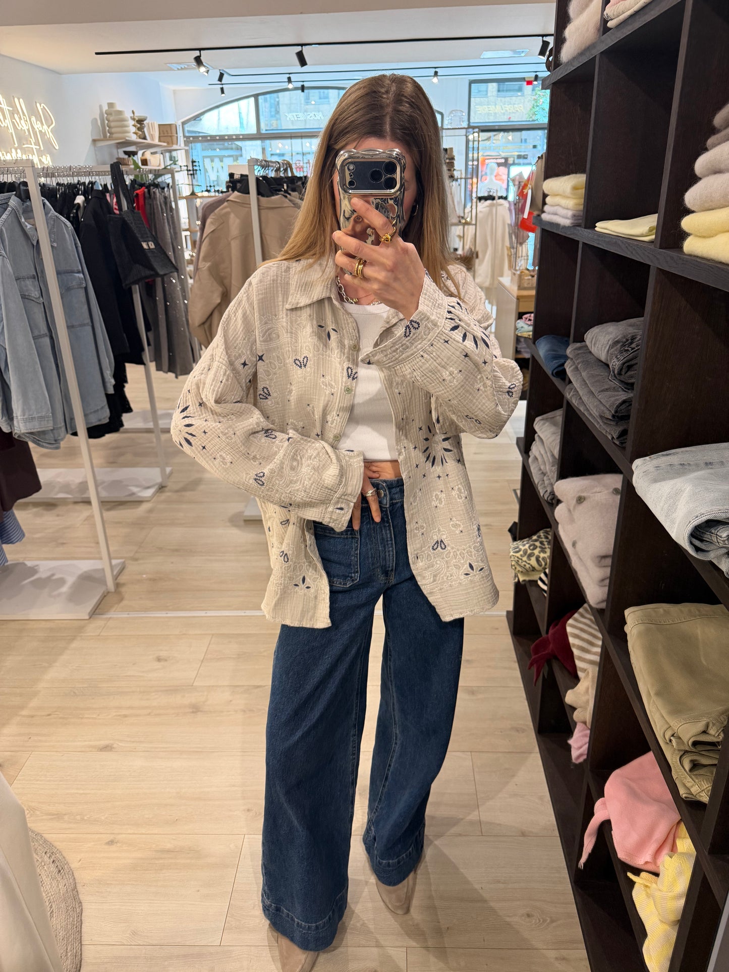 Musselinset Paisely beige