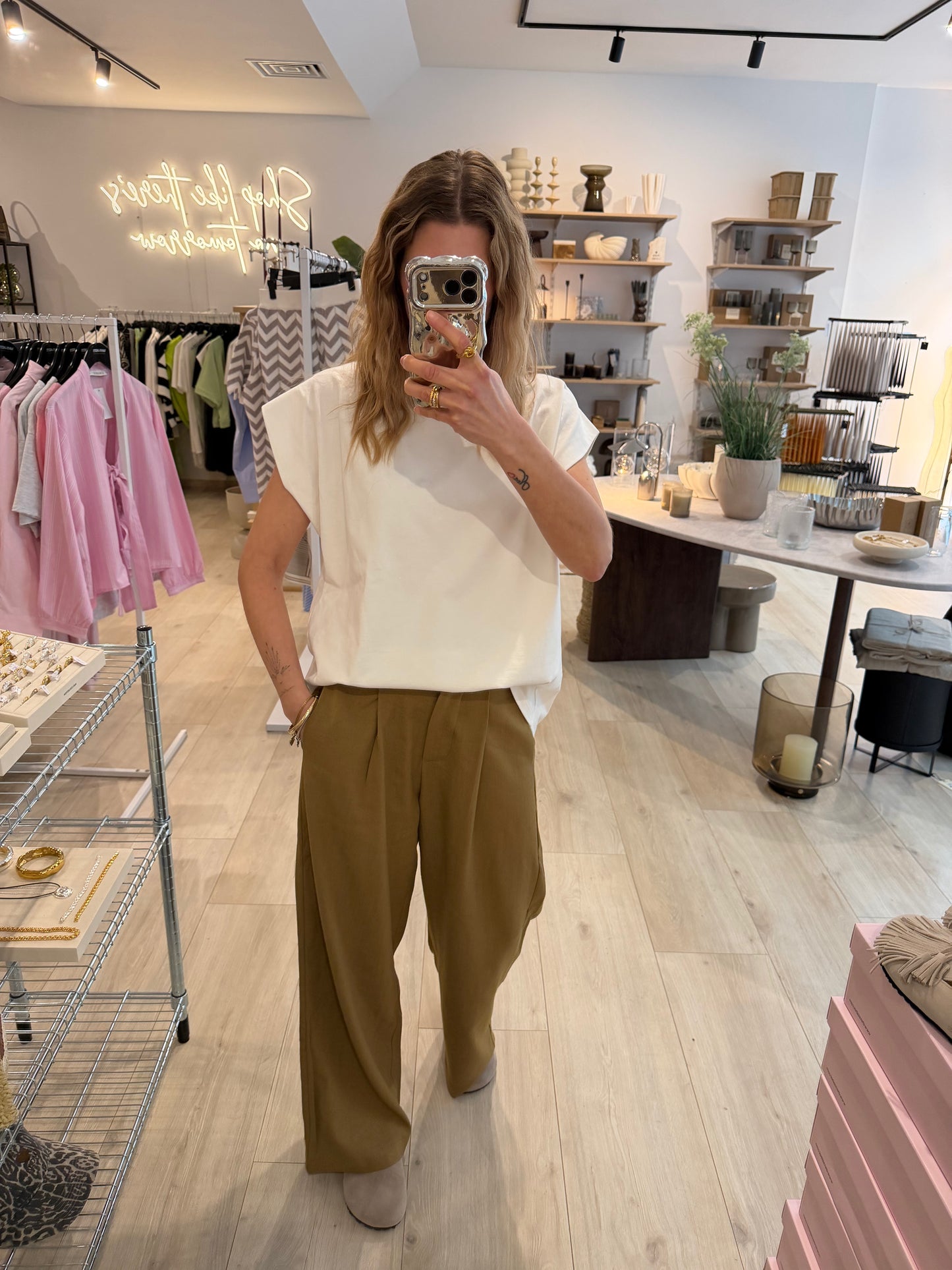 Hose Larie