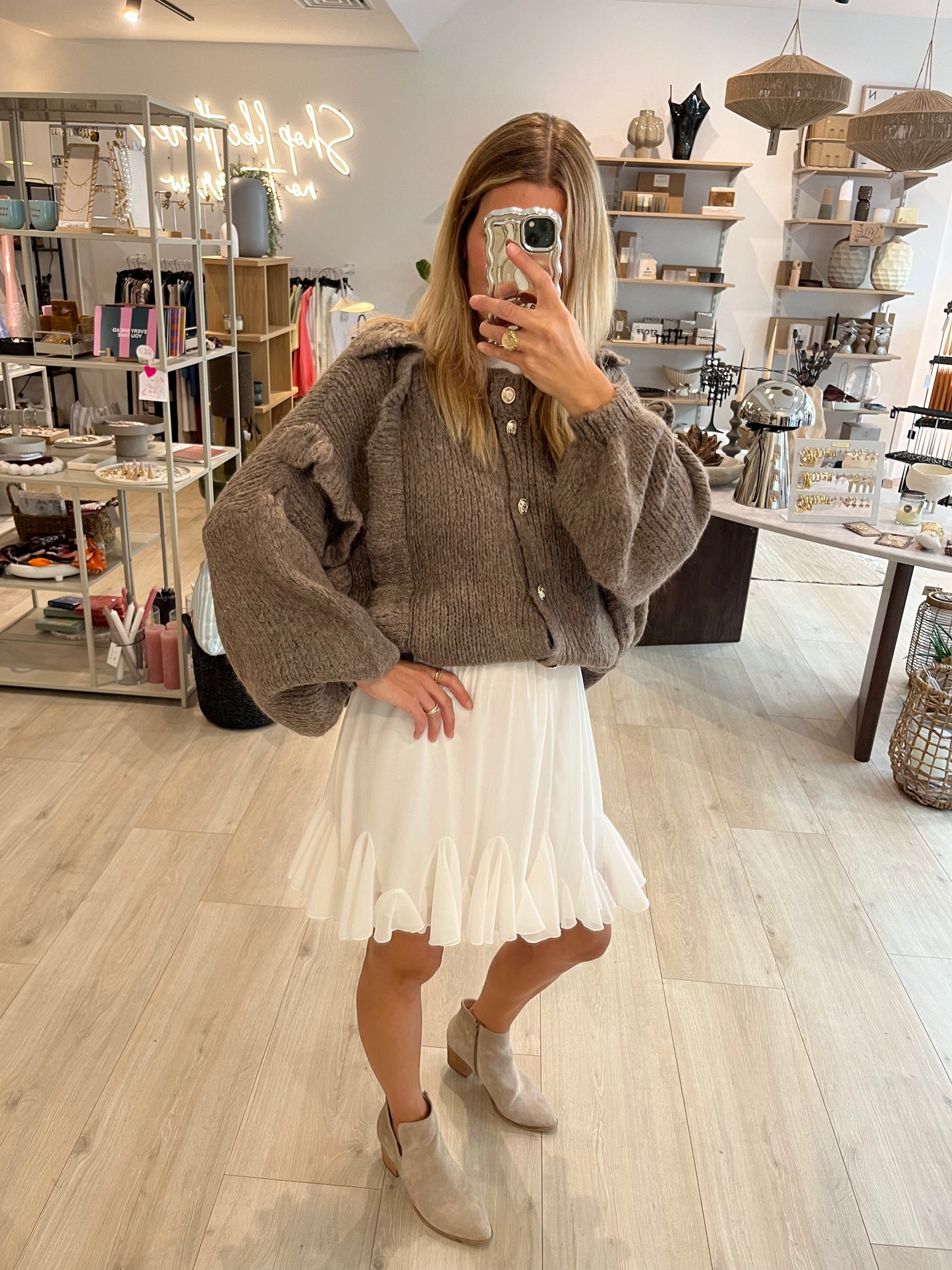 Cardigan mit Rüschen Schlamm