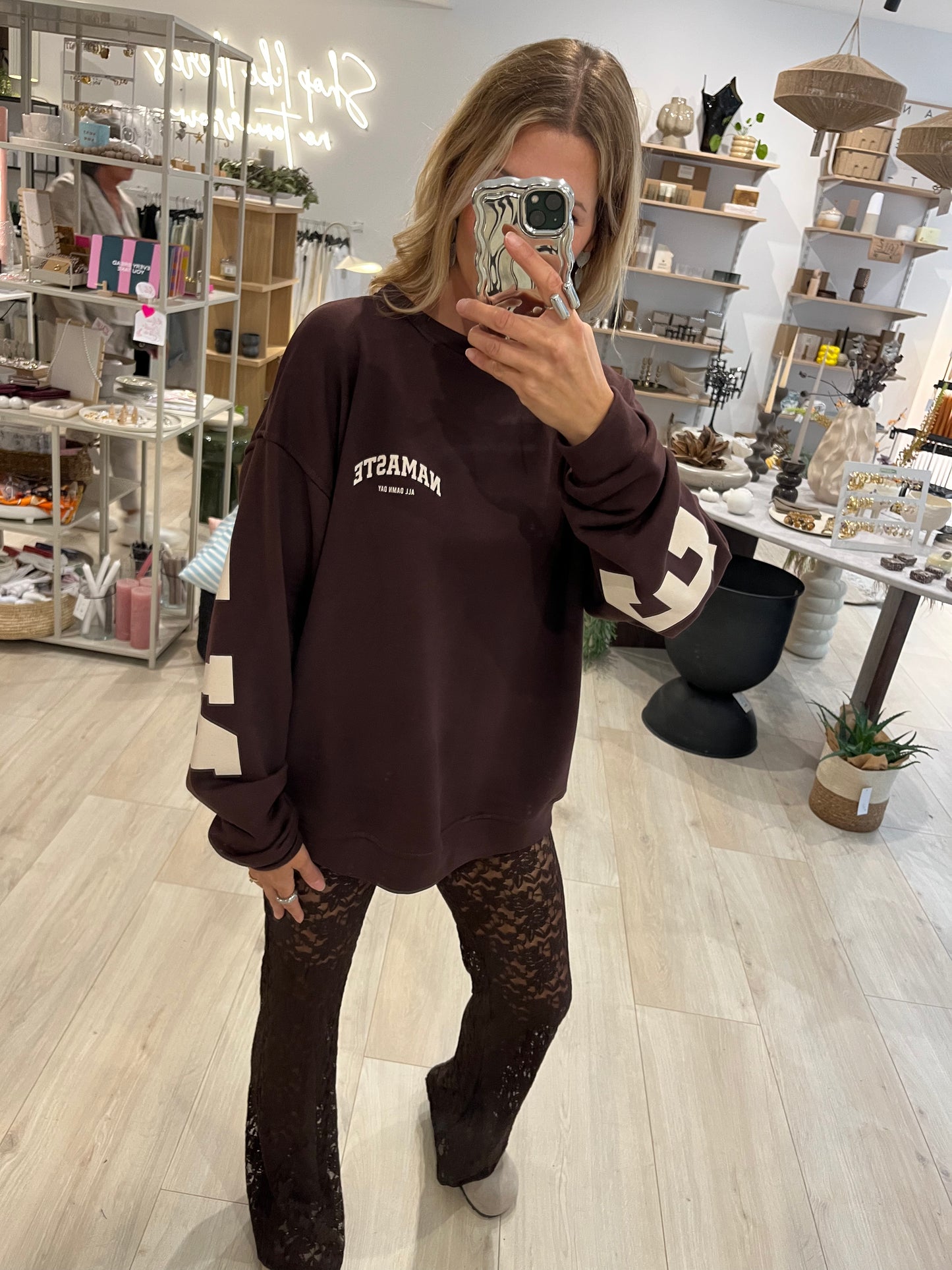 Namaste Sweater braun