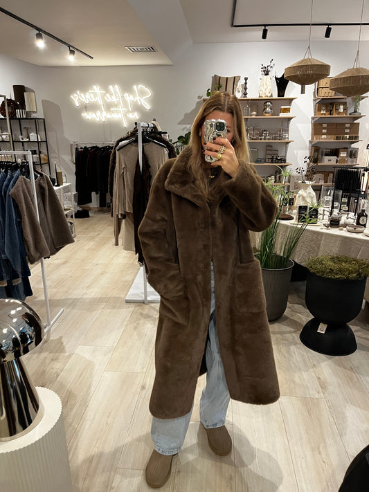 Mantel Mona Sofie Schnoor