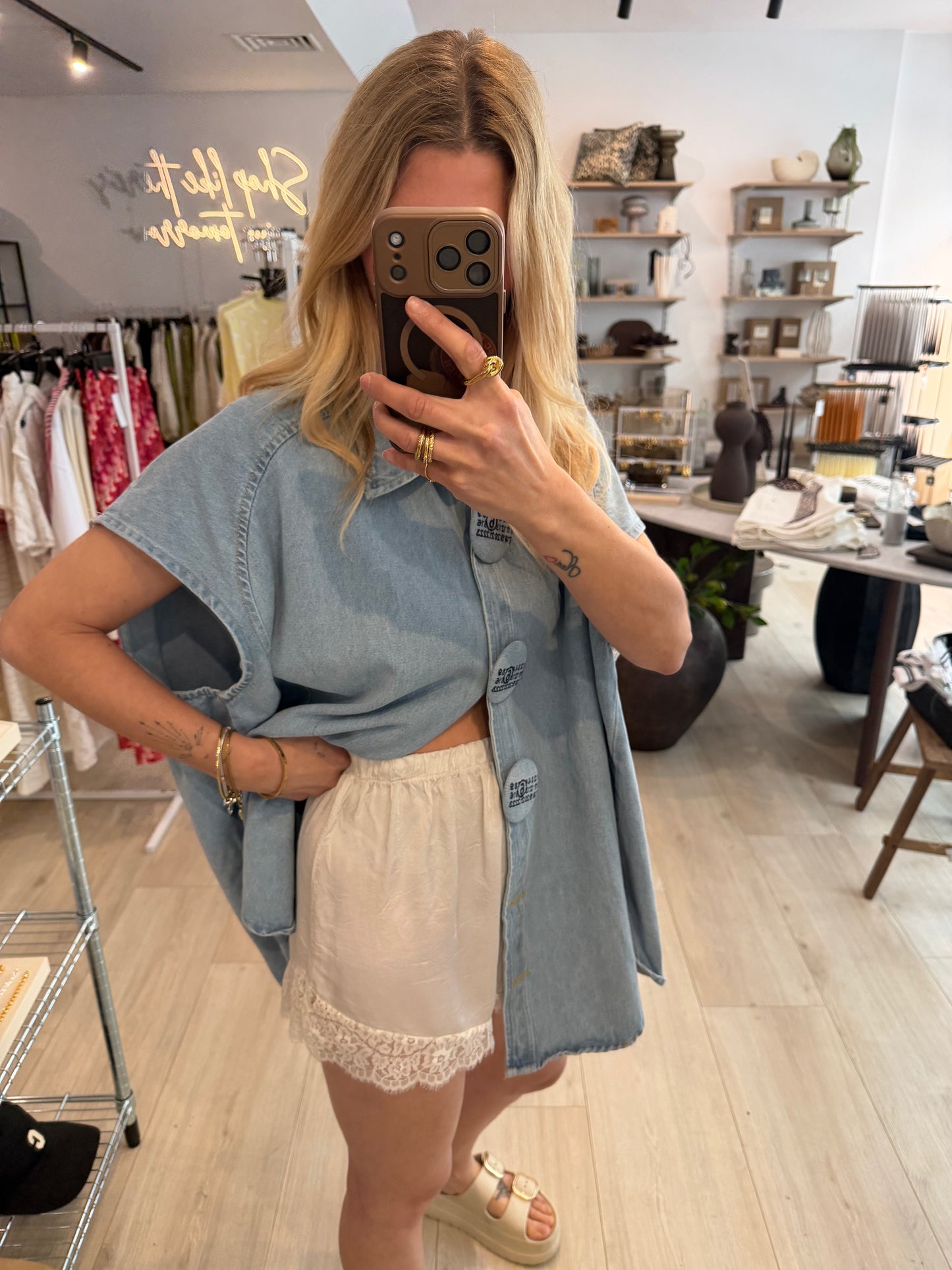 Spitzenshorts beige