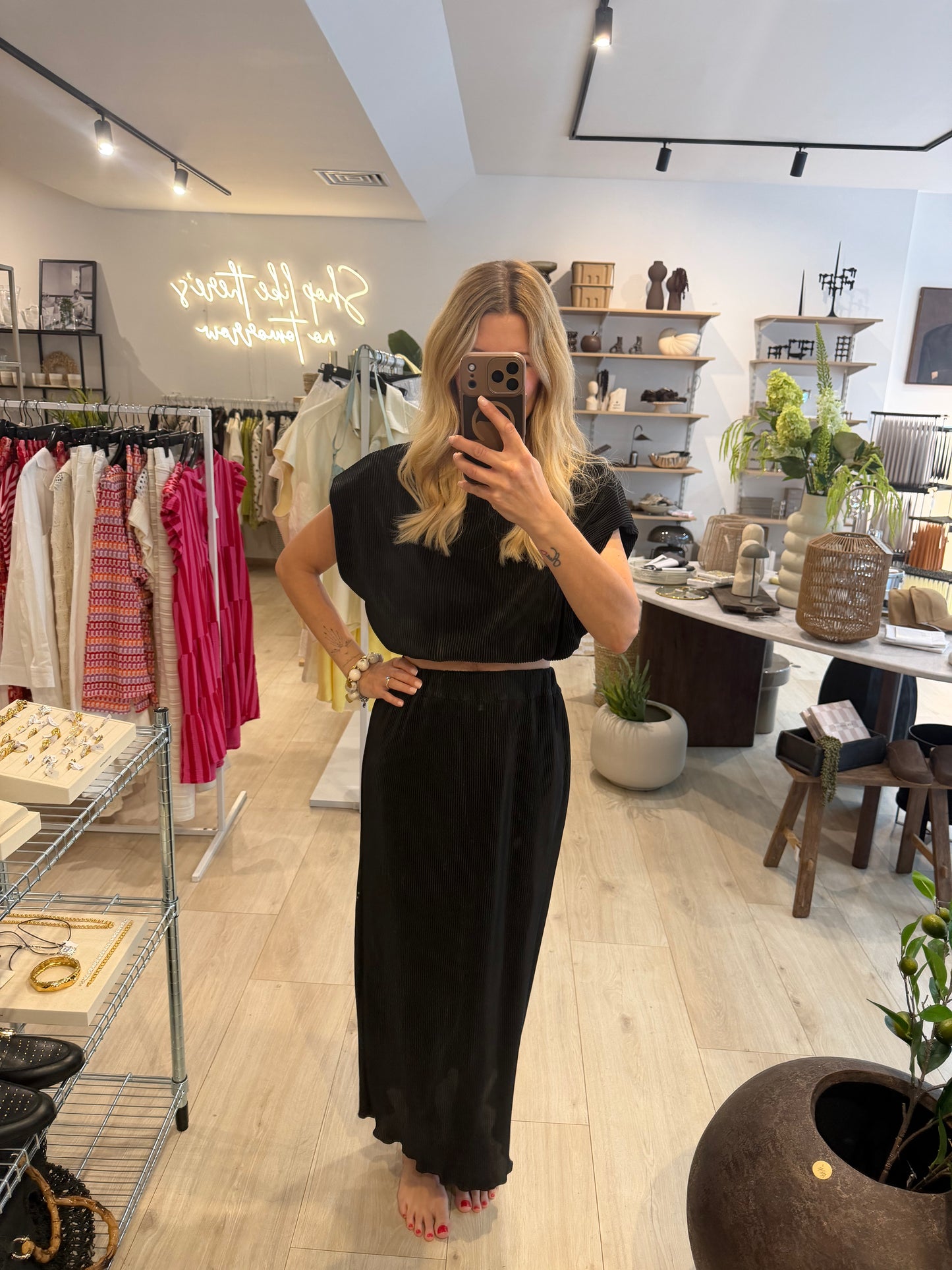 Set Alishia