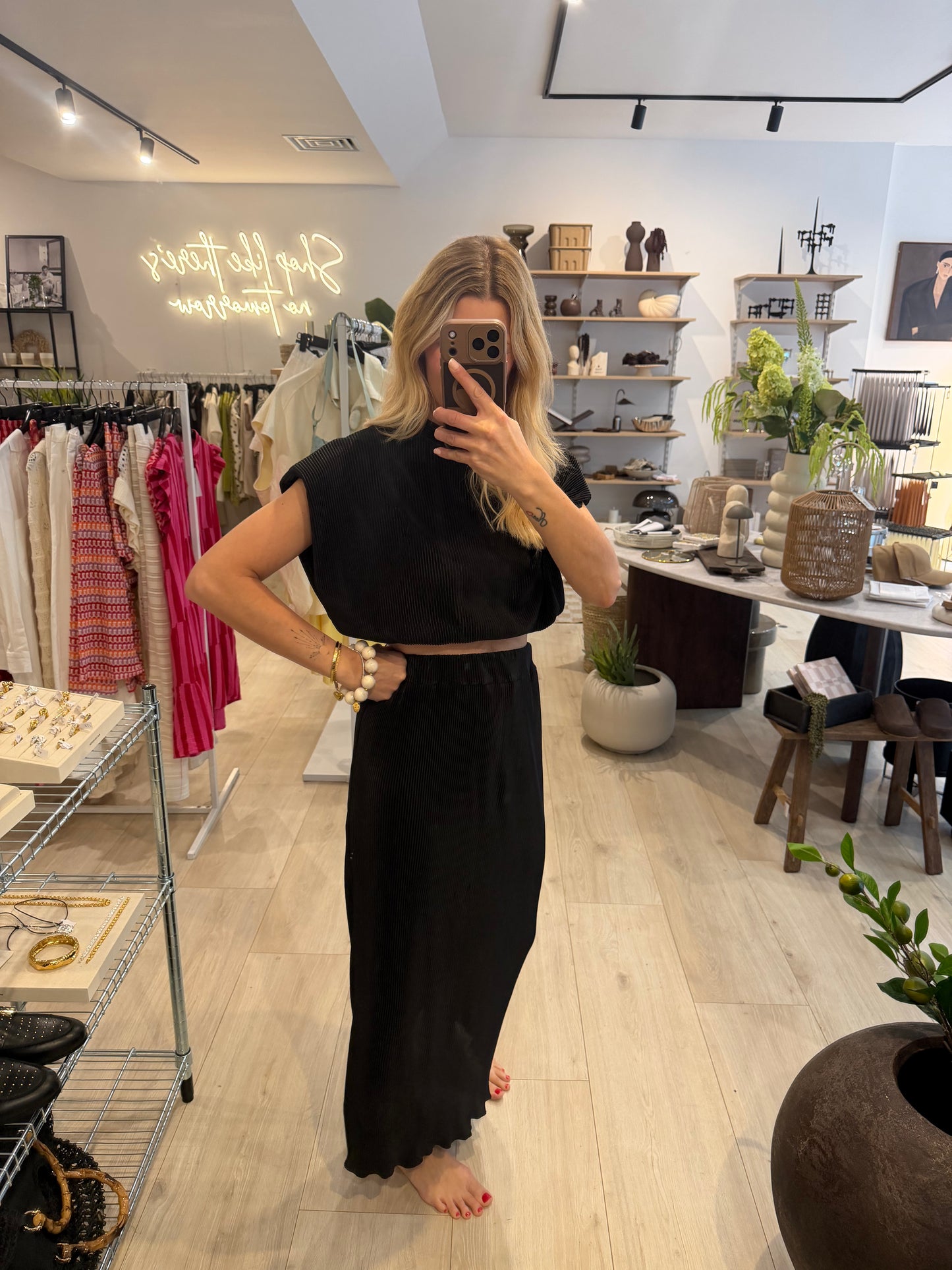 Set Alishia
