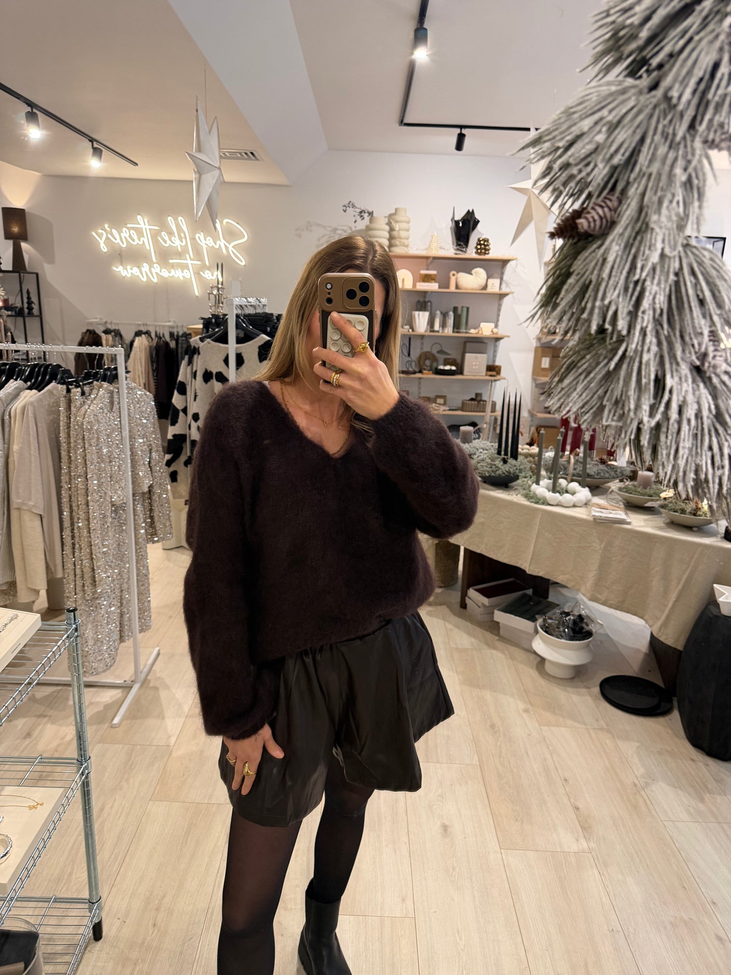 Mohair Pullover V-Ausschnitt braun