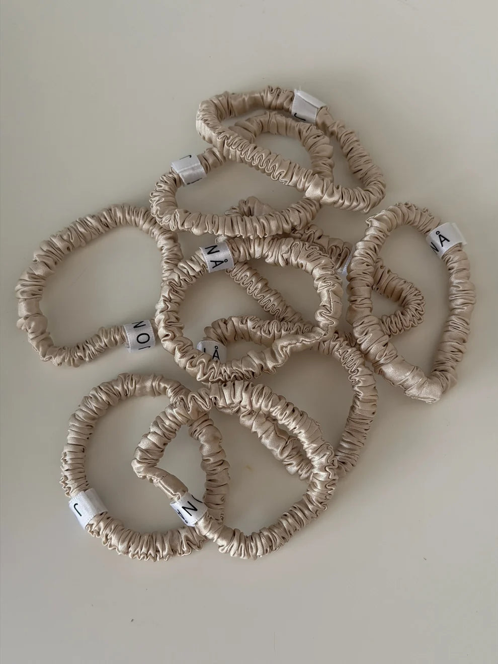 Silk Scrunchie beige, Jona the Lable