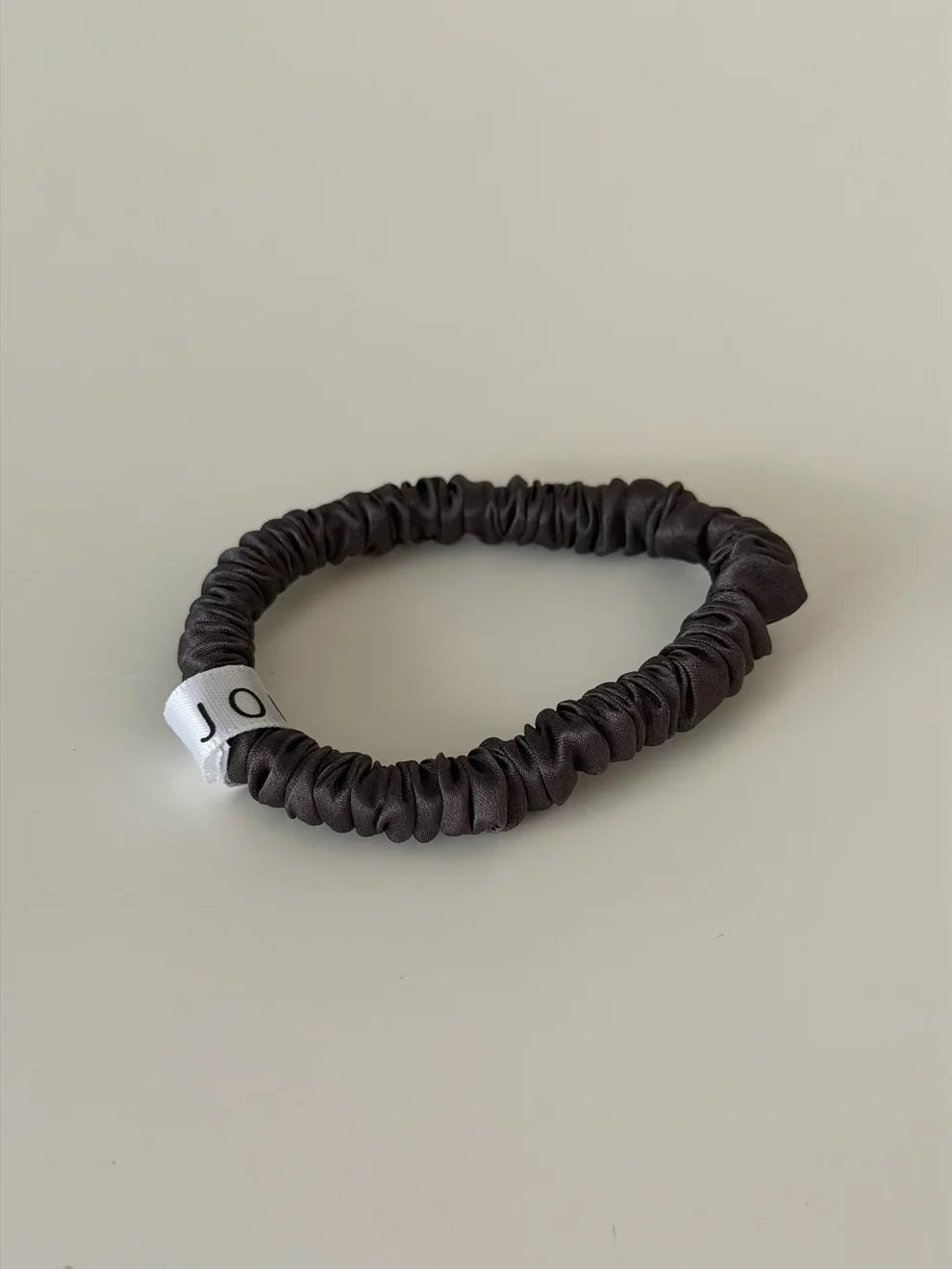 Silk Scrunchie braun, Jona the Lable