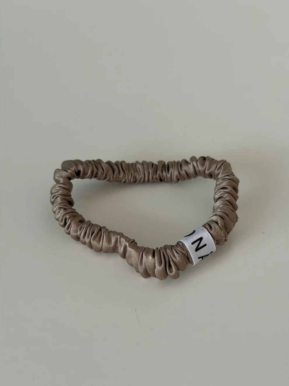Silk Scrunchie taupe, Jona the Lable