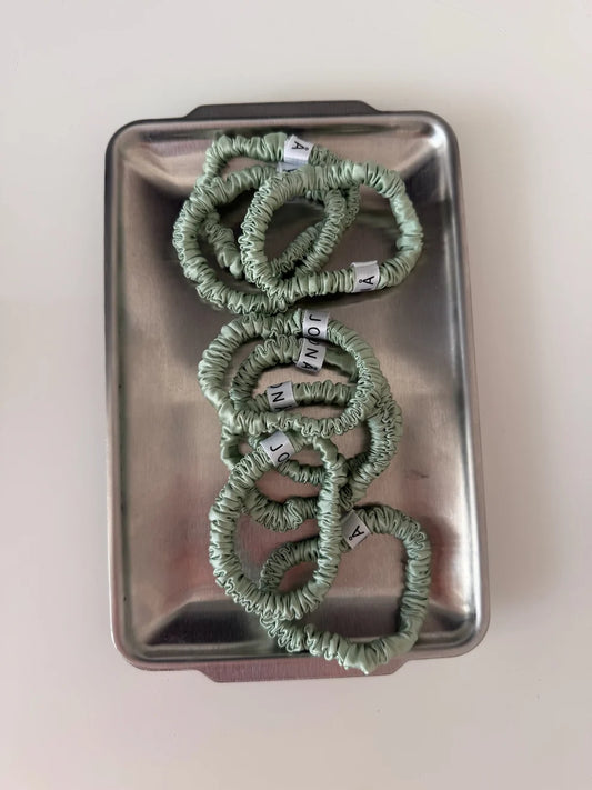 Silk Scrunchie salbei, Jona the Lable