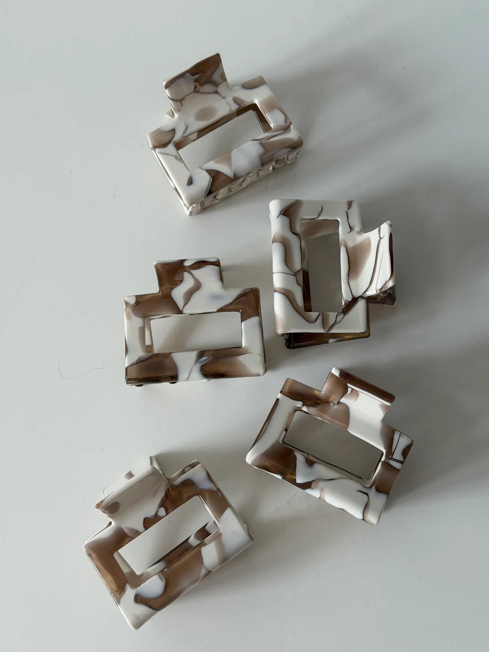 Josefin Clip Marble, Jona the Lable
