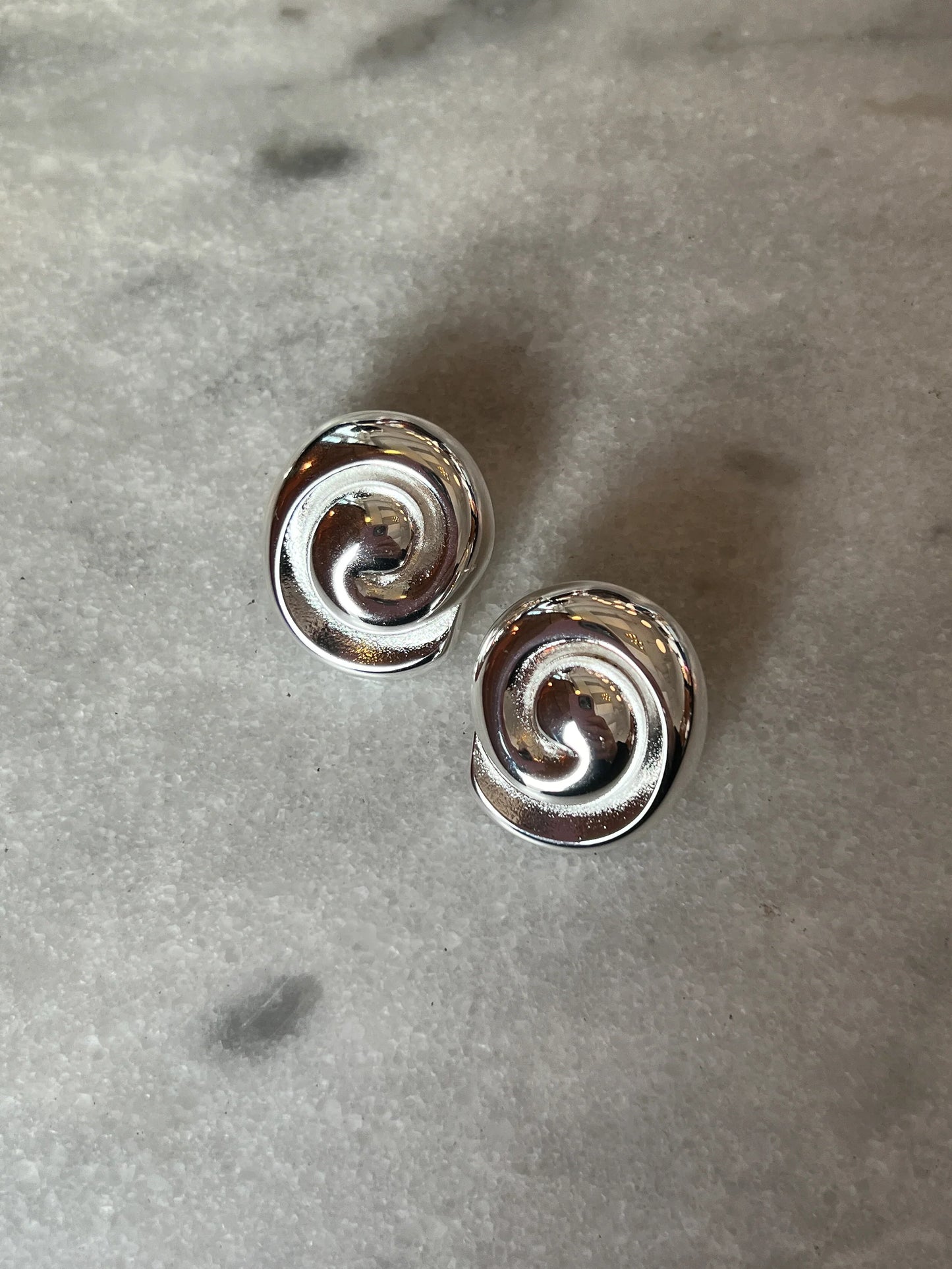 Swirl Ohrring, silber, Muli Collection
