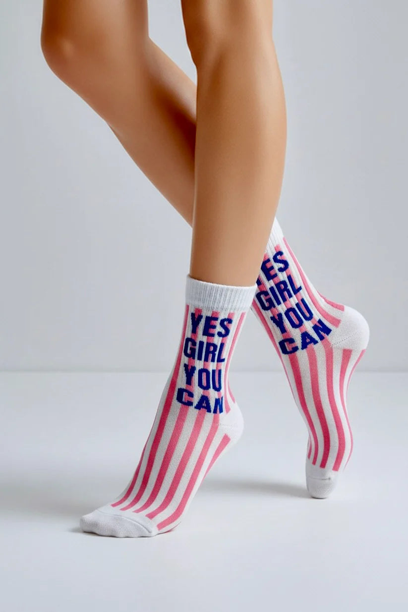 Socken YES GIRL